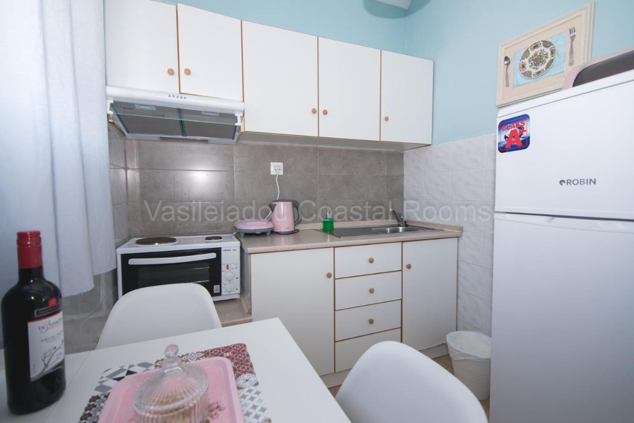 Vasileiadou Coastal Rooms Флогита Екстериор снимка