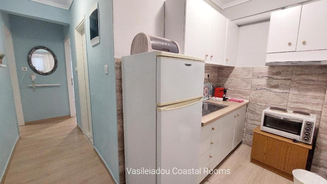 Vasileiadou Coastal Rooms Флогита Екстериор снимка