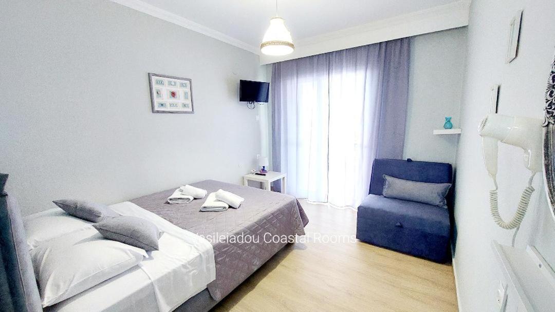 Vasileiadou Coastal Rooms Флогита Екстериор снимка