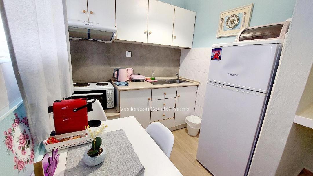 Vasileiadou Coastal Rooms Флогита Екстериор снимка