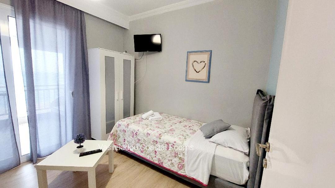 Vasileiadou Coastal Rooms Флогита Екстериор снимка