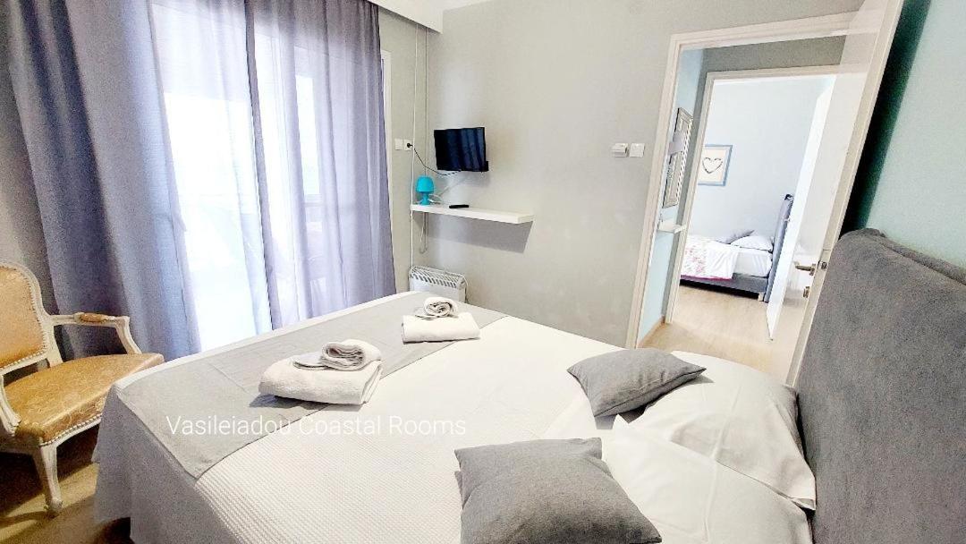 Vasileiadou Coastal Rooms Флогита Екстериор снимка