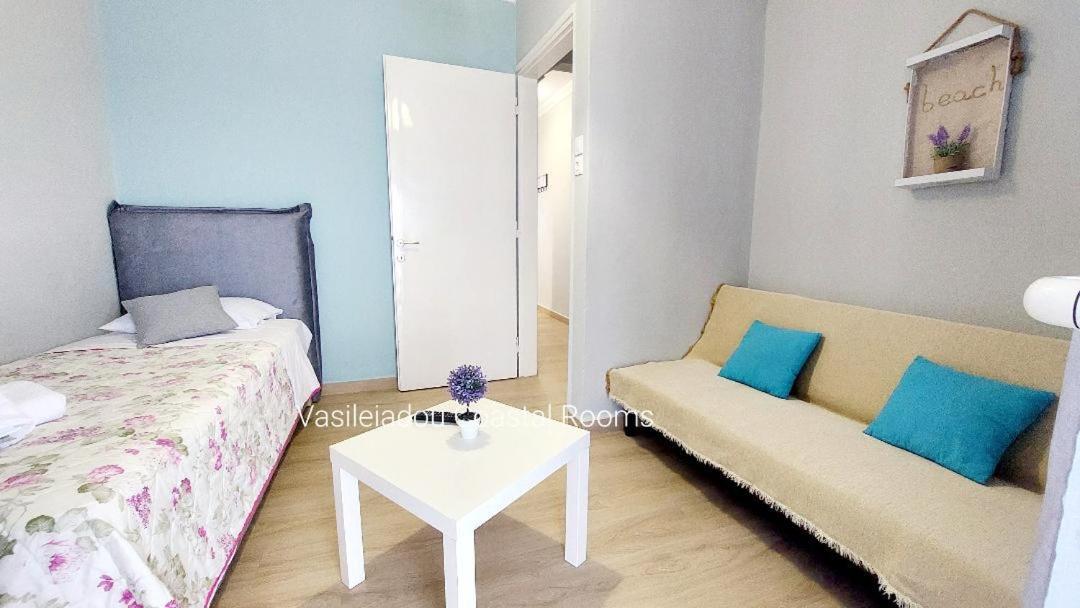 Vasileiadou Coastal Rooms Флогита Екстериор снимка