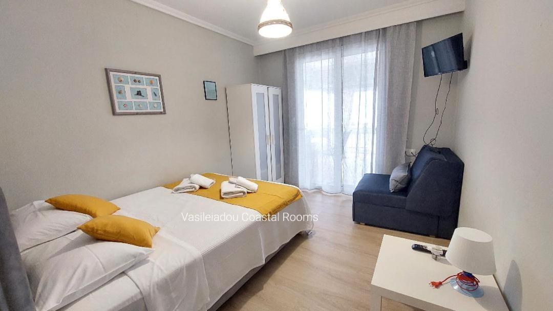 Vasileiadou Coastal Rooms Флогита Екстериор снимка